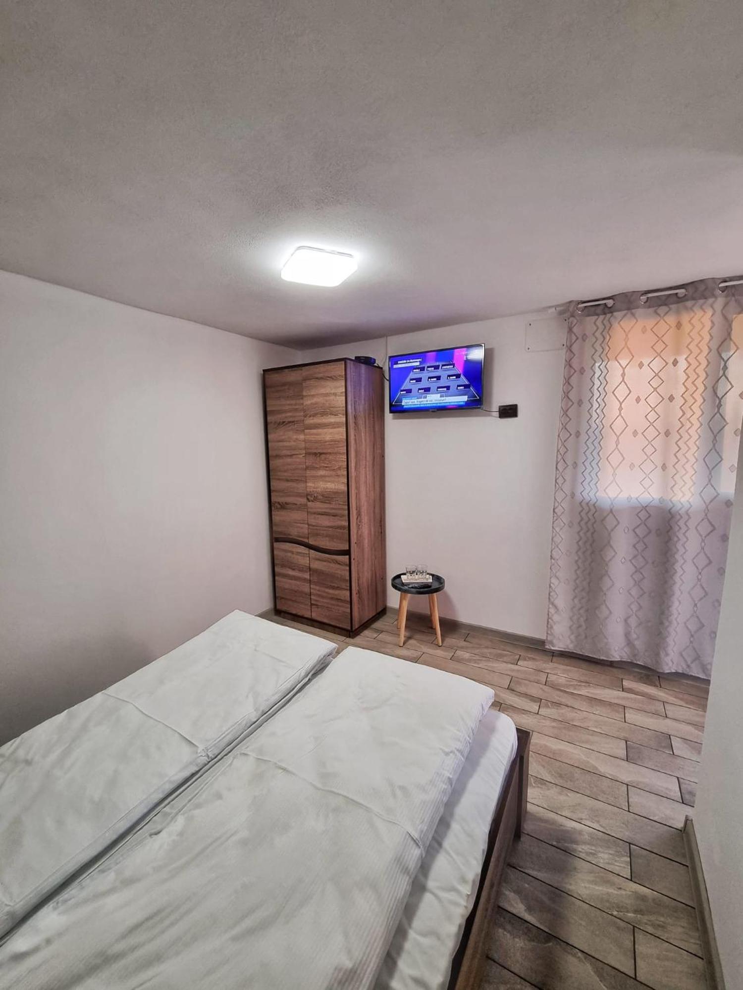 Cabana Varad Coronini Moldova Veche Εξωτερικό φωτογραφία