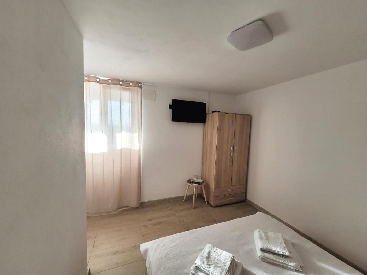 Cabana Varad Coronini Moldova Veche Εξωτερικό φωτογραφία