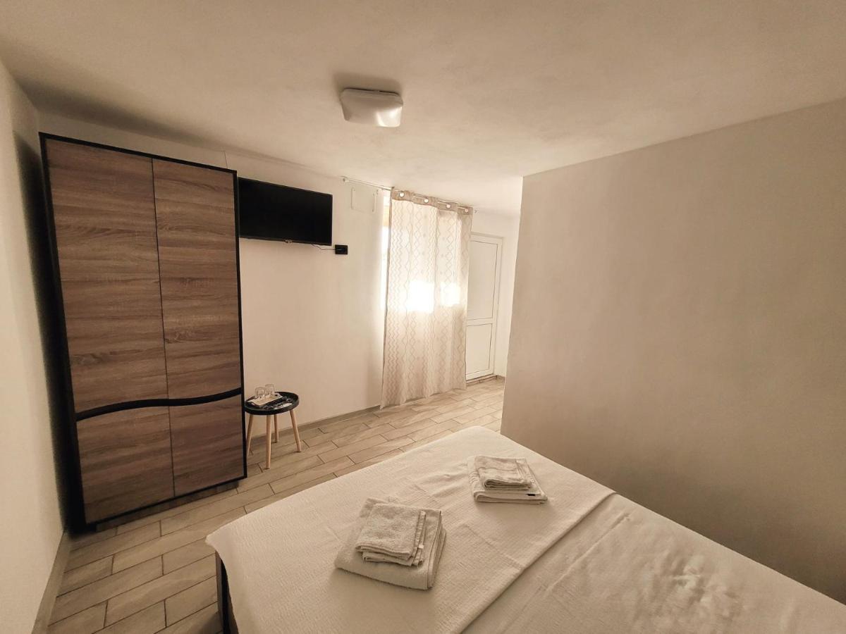 Cabana Varad Coronini Moldova Veche Εξωτερικό φωτογραφία